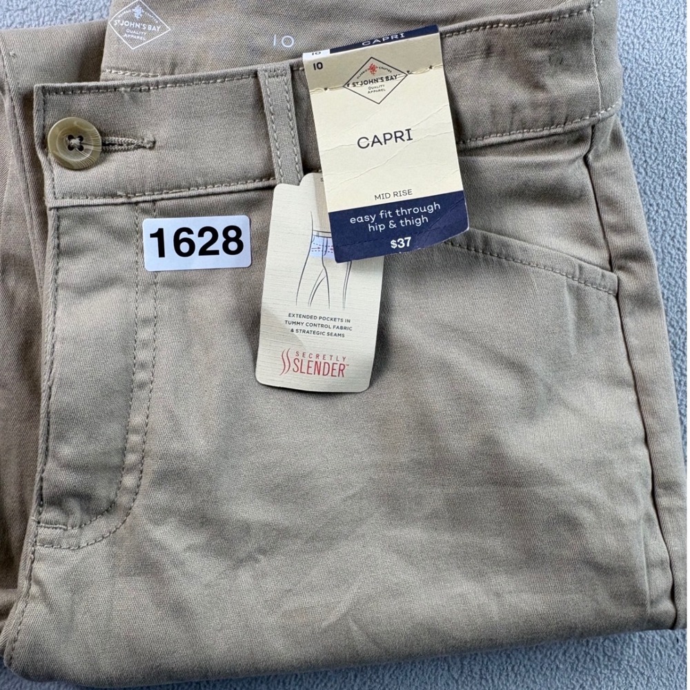 NWT St John's Bay Capri Pants Womens Size 10 Khaki Easy Stretch Cropped Casual - Picture 9 of 9